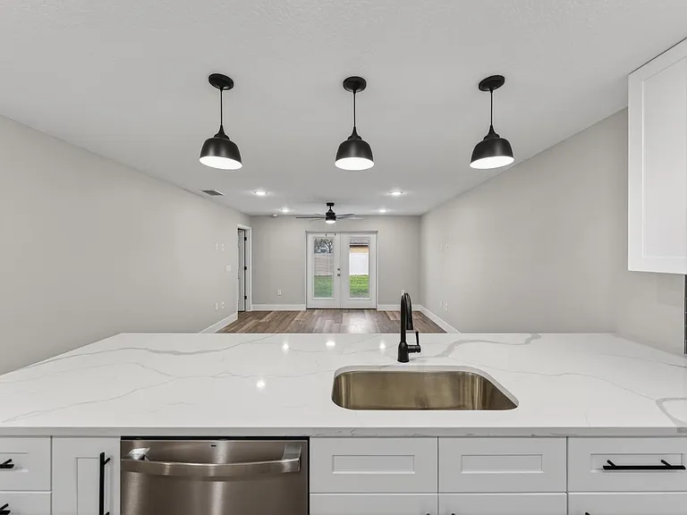 32629 Vista Ave — Photo 8