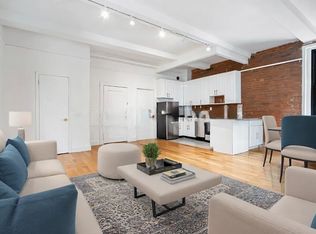37 W 8th St #42, New York, NY 10011