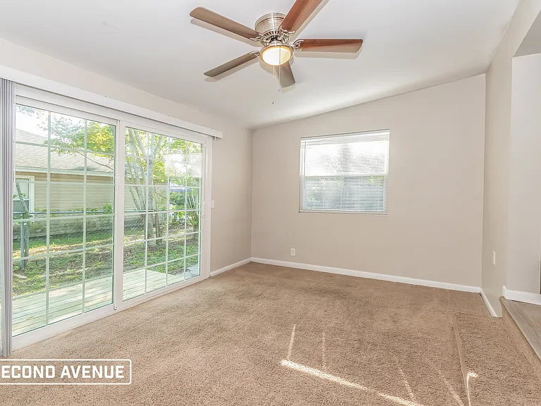 1224 Crown Dr — Photo 13