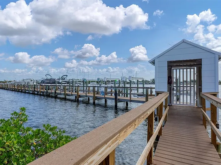 1375 Beach Rd #311 — Photo 38