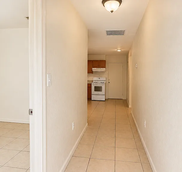 3713 Washington Ave — Photo 5