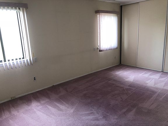 5th image of 70 S Pond Ln