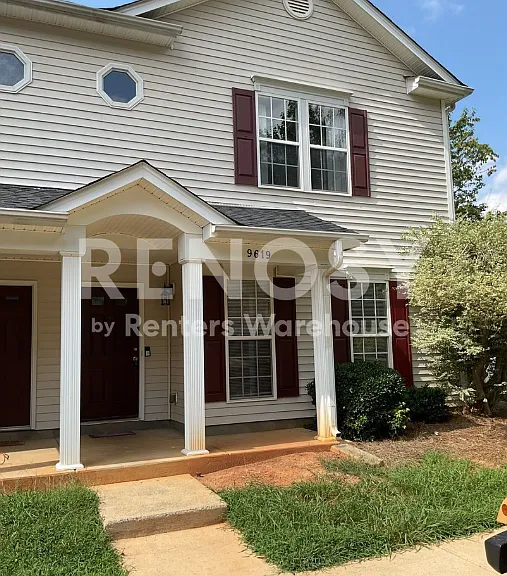9619 Littleleaf Dr — Photo 2