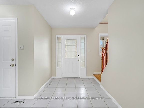 2nd image of 215 Rossmore Ct