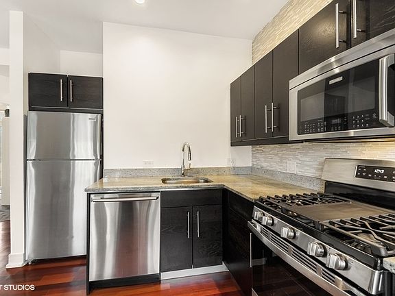 4th image of 4252 N Spaulding Ave APT 2A