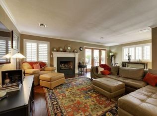 19551 Vineyard Ln, Saratoga, CA 95070