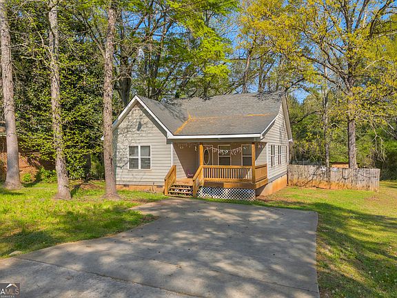 2nd image of 185 Garnet Ridge Dr