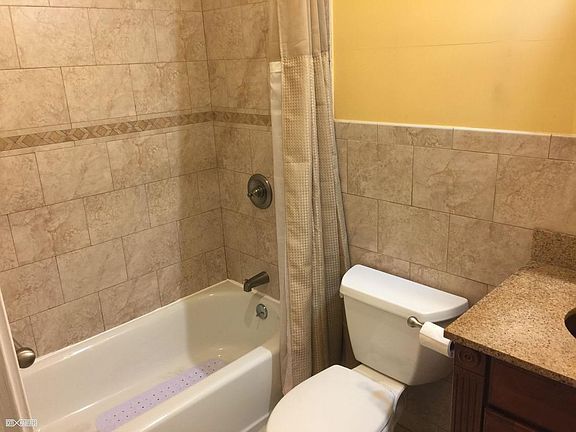5th image of 513 50th Ave APT 1R