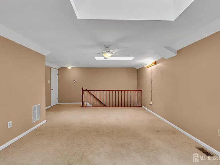 31 Fair Acres Ct — Photo 23