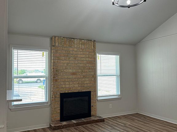 4th image of 5409 Purple Sage Dr #B