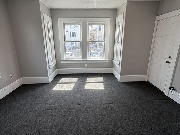 2nd image of 197 Weld St #1