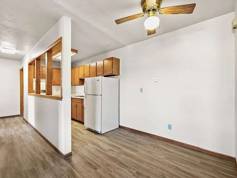 1143 W Carriage Dr #11 — Photo 15