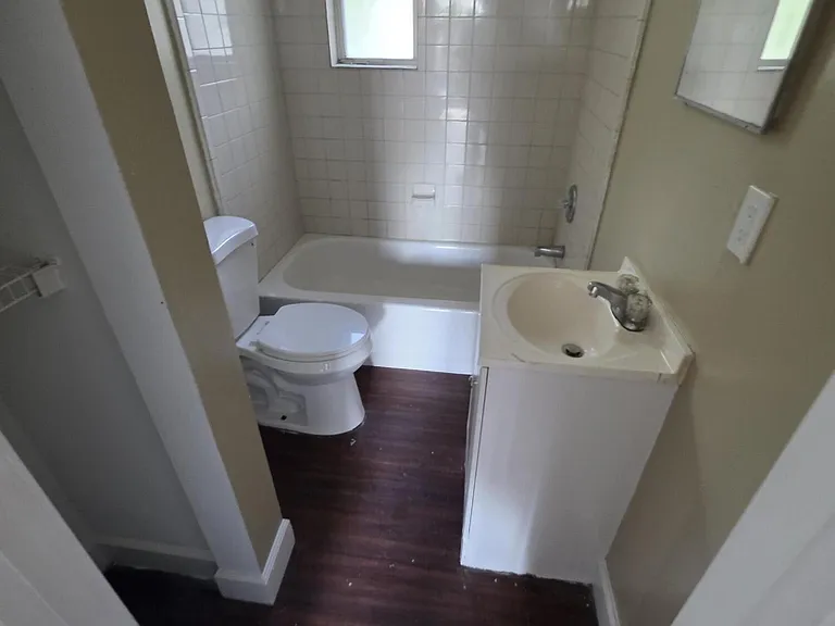1317 W 15th St #3 — Photo 5