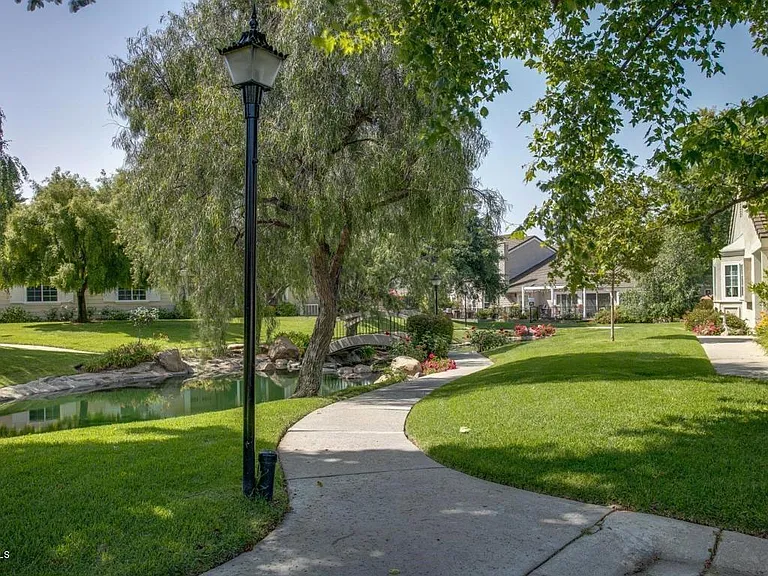 3046 Winding Ln — Photo 23