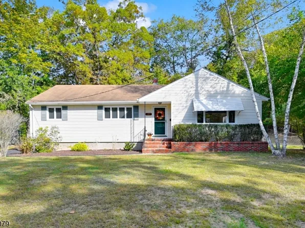 18 Colfax Ave, Wanaque Boro, NJ 07465