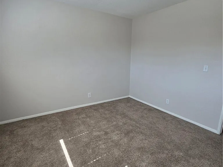 394 N Clinton St — Photo 22