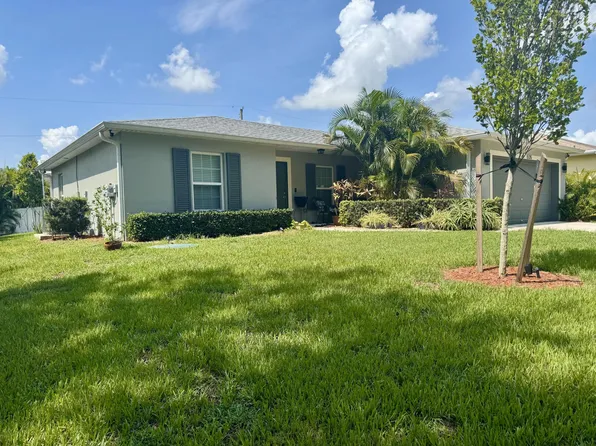 1526 SW Mercedes Avenue, Port St Lucie, FL 34953