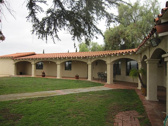3rd image of 3602 Linda Vista Dr
