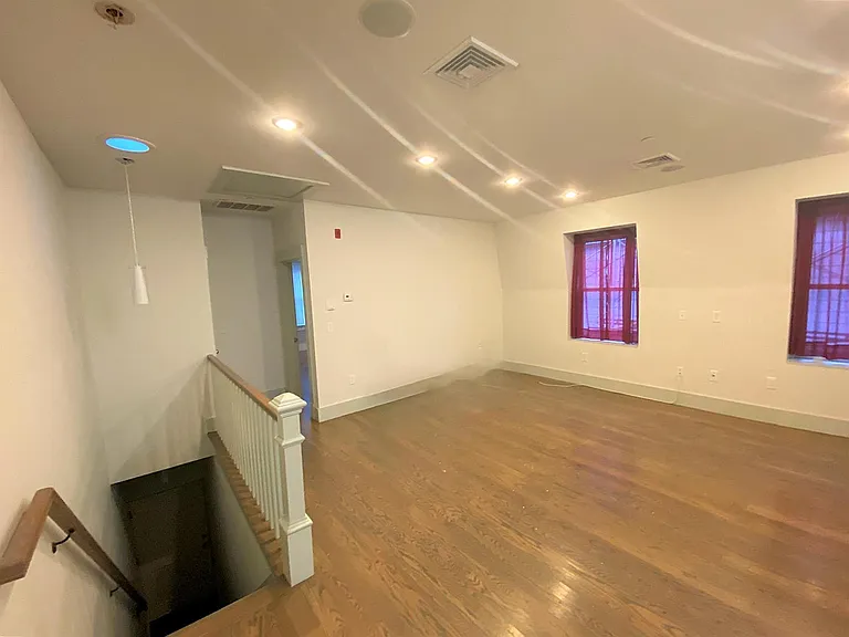 15 Boardman St #1 — Photo 4