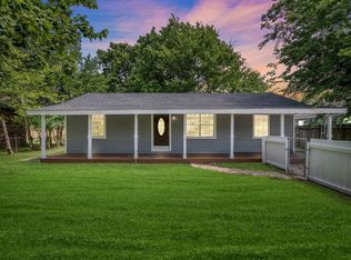 420 E Canal Rd, Highlands, TX 77562