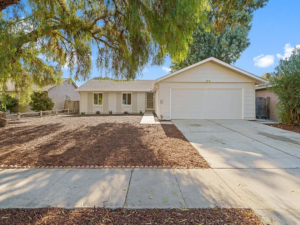 1st image of 738 Stardust Ln