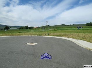 130 Granite Ct, Lander, WY 82520