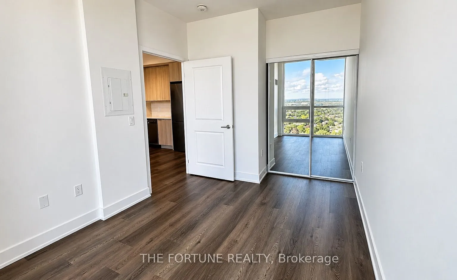 The Millhouse Condos — Photo 4
