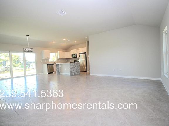 3rd image of 108 SW 34th Ln