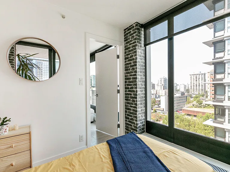 1133 Hornby St #D4 — Photo 4