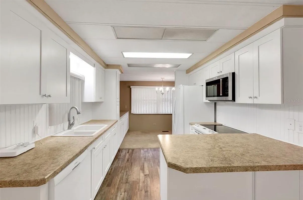 3 bed, 1440 sqft, $1,795 — Photo 3