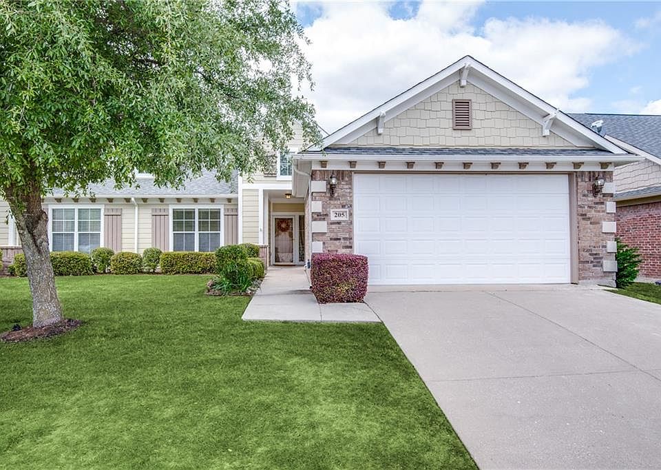 1st image of 205 River Hills Ct