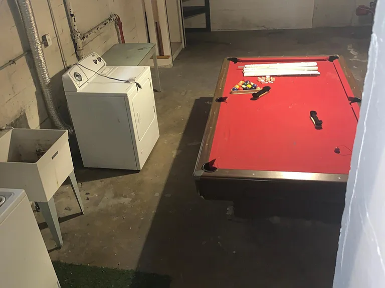 basement laundry room