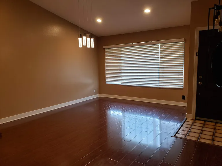 21110 Lycoming St — Photo 12
