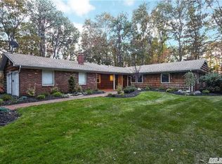 6 Haddon Hall, Melville, NY 11747