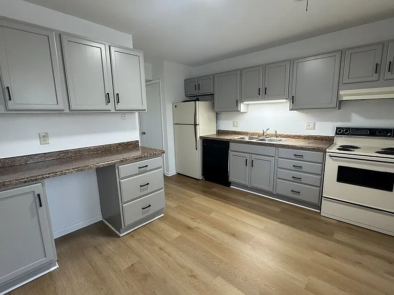 1003 Parkway Dr #1005 — Photo 7