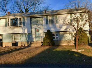 96 Winifred Ave, Warwick, RI 02889