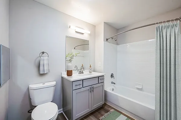 Eagle Rock Apartments at Freehold — Photo 15