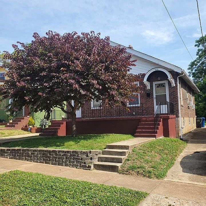 1st image of 7121 Glades Ave