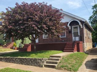 7121 Glades Ave, Saint Louis, MO 63117