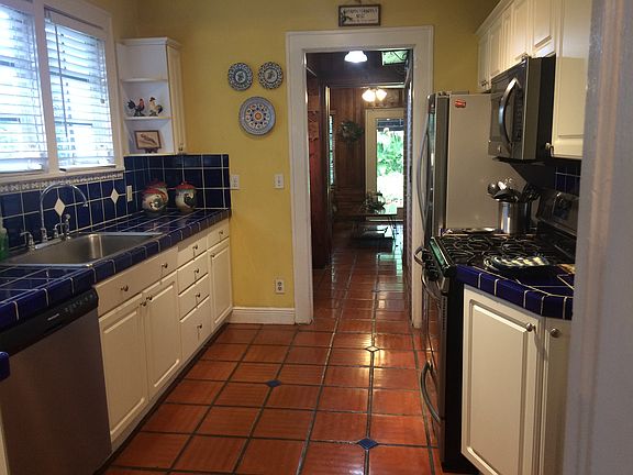 5th image of 1119 Obispo Ave