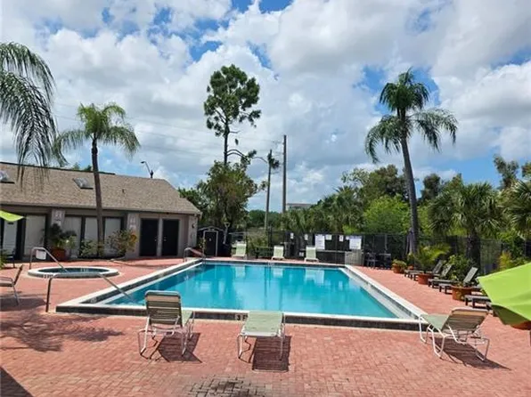 2835 Winkler AVE #215, FORT MYERS, FL 33916