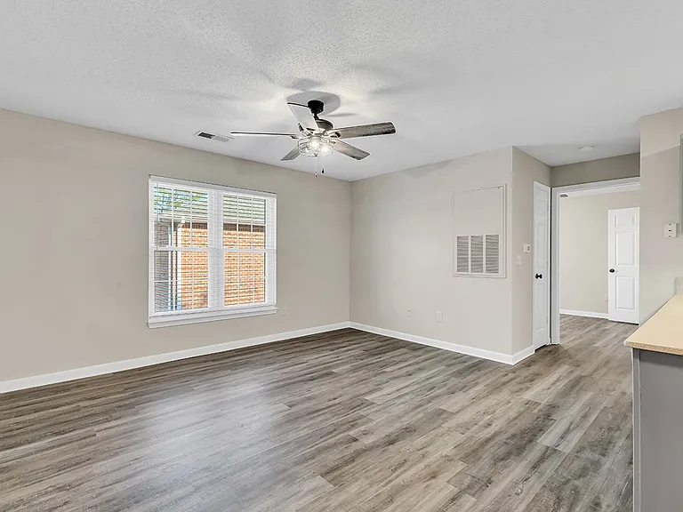 3687 Claypond Rd #D — Photo 40