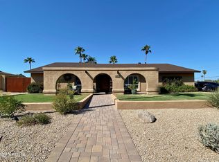 2346 E Shangri La Rd, Phoenix, AZ 85028