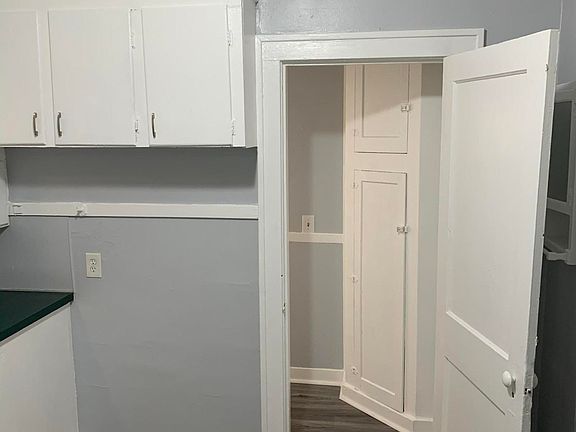 5th image of 1655 Kalamazoo Ave SE