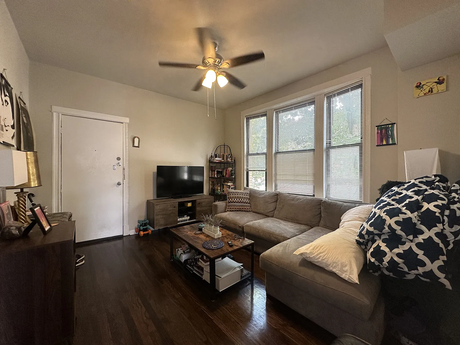 2601-03 W. Augusta Blvd./952-54 N. Rockwell St. — Photo 4