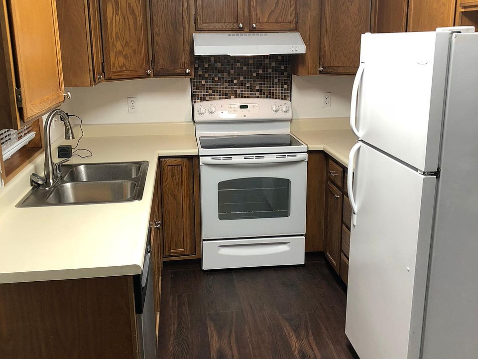 1st image of 4897 Dartmouth Dr APT 2