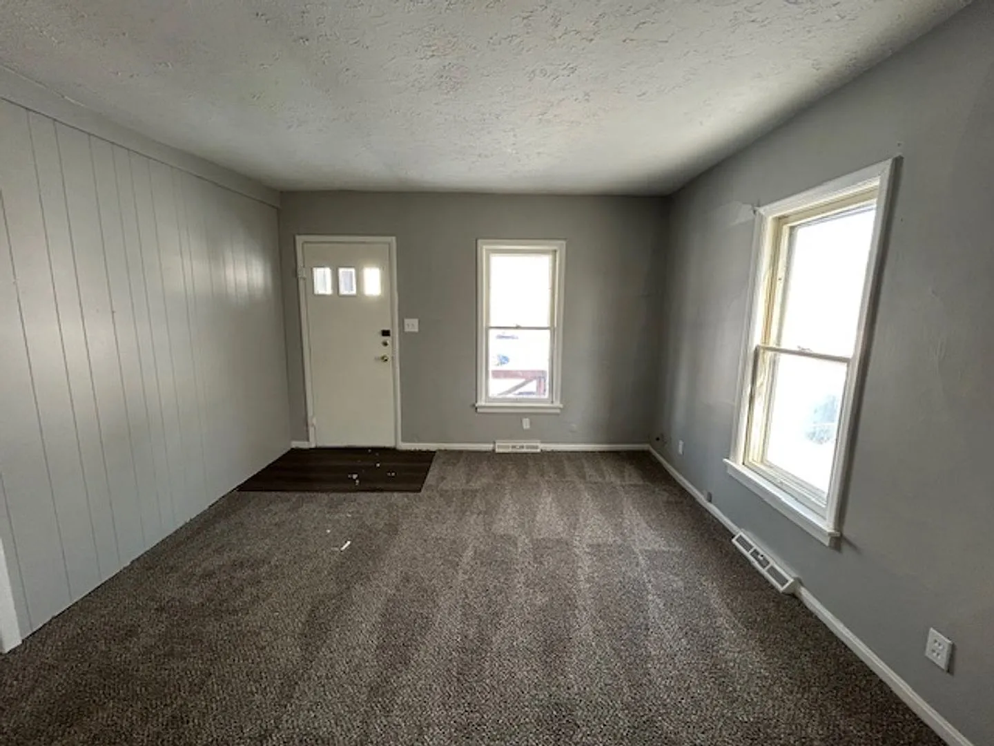 3 Bed- 1 Bath Single Family Home — Photo 4