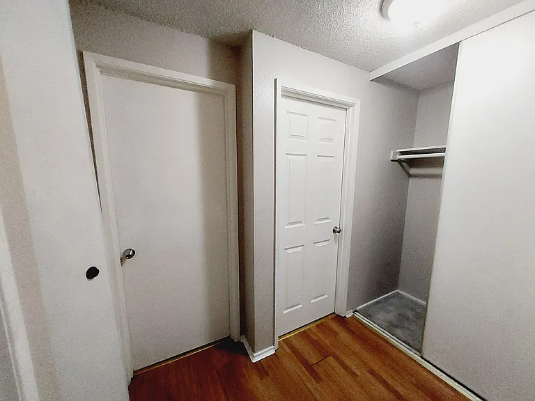 1122 Neil St NE — Photo 45