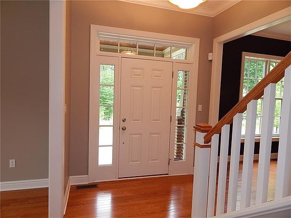 2nd image of 2974 Woodland Ct