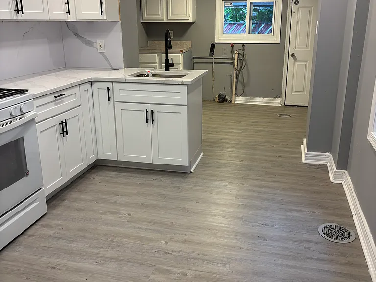 3036 Aramingo Ave — Photo 6